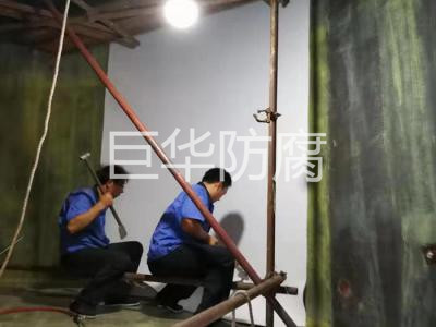 新發藥（yào）業現場內襯四氟